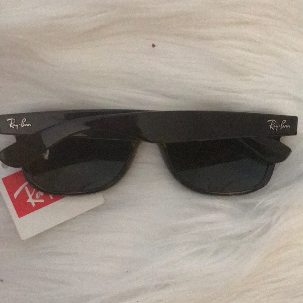Authentic Rays ban sunglasses - Picture 6 of 8